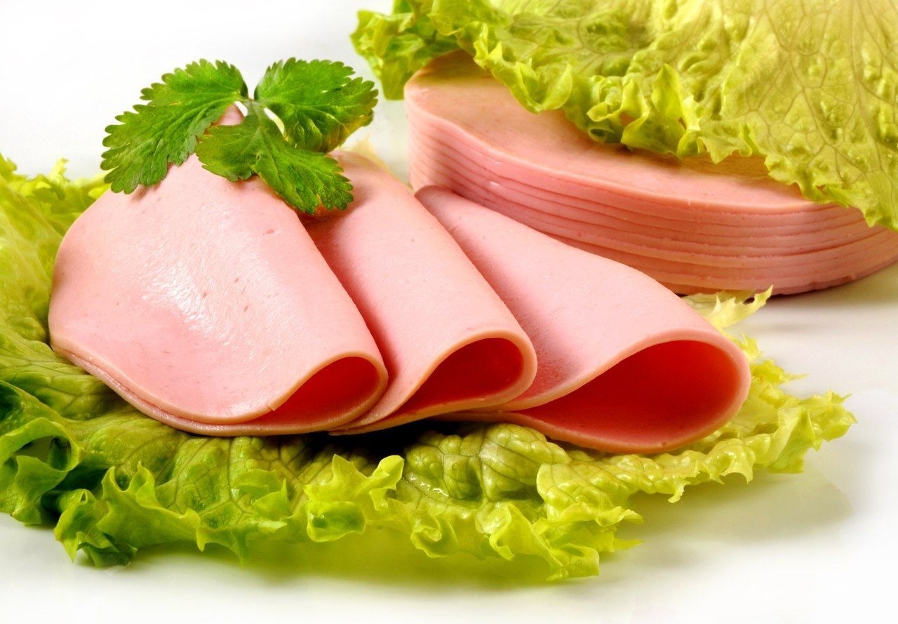 картинка Колбаса куриная, варёная от интернет-магазина BIEN Organic